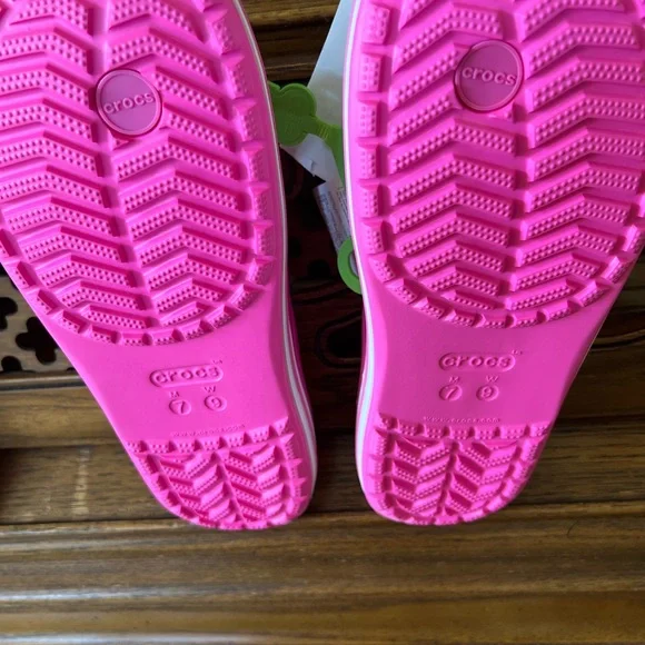 CROCS Hot Pink Foam Flip Sandals - Picture 4 of 5